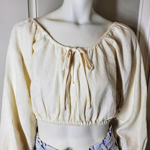 NWT WEWOREWHAT Women's Cream Colored Babydoll Crop Top Blouse Size XS - Picture 13 of 16